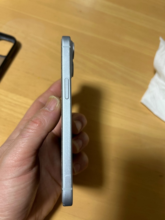iPhone 15 128GB SIMフリー（スマホ）の商品画像 - 査定依頼日：2026年4月26日 - 最高査定価格：63,000円