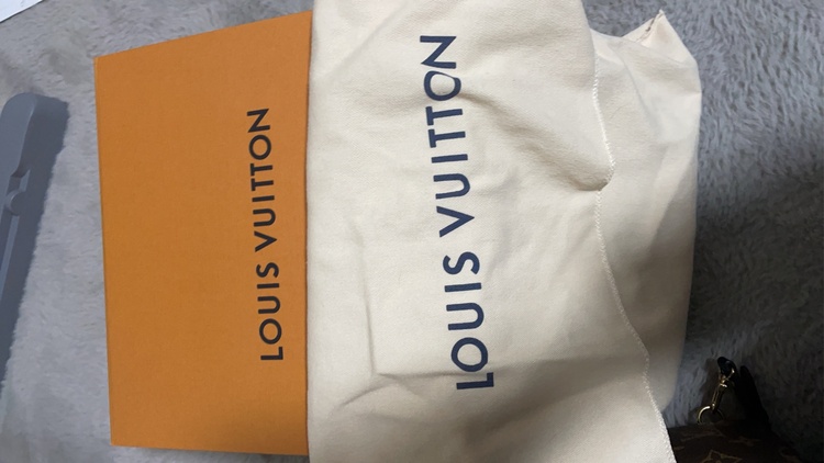 M44873（ブランドバッグ）の商品画像 - 査定依頼日：2026年3月30日 - 最高査定価格：210,000円