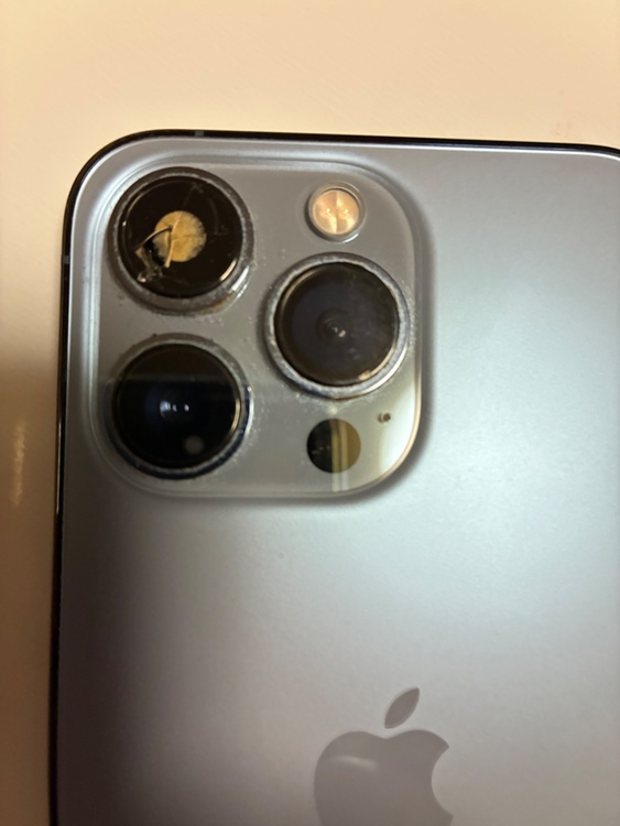 iPhone 13 Pro 128GB Softbank（スマホ）の商品画像 - 査定依頼日：2026年2月20日 - 最高査定価格：38,000円