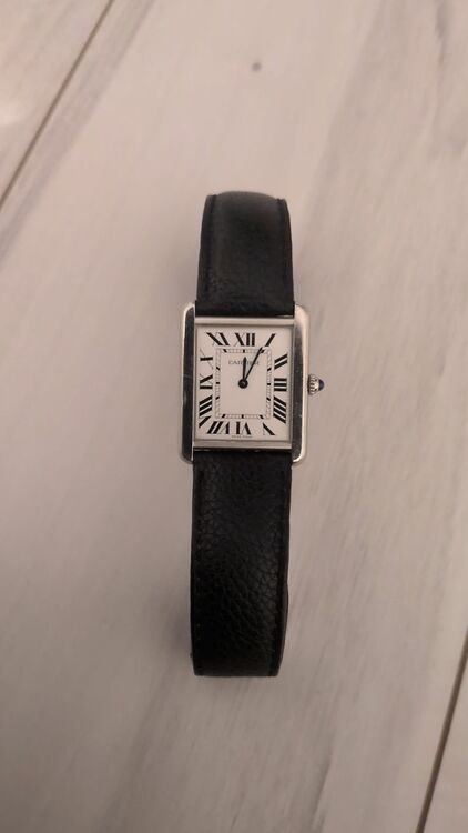 カルティエ タンク KD6VJ38（高級時計）の商品画像 - 査定依頼日：2025年11月25日 - 最高査定価格：400,000円