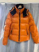 ダウンジャケット