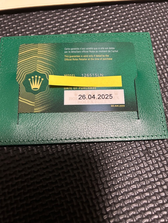 ロレックス デイトナ 126515Lo（高級時計）の商品画像 - 査定依頼日：2025年6月21日 - 最高査定価格：6,450,000円