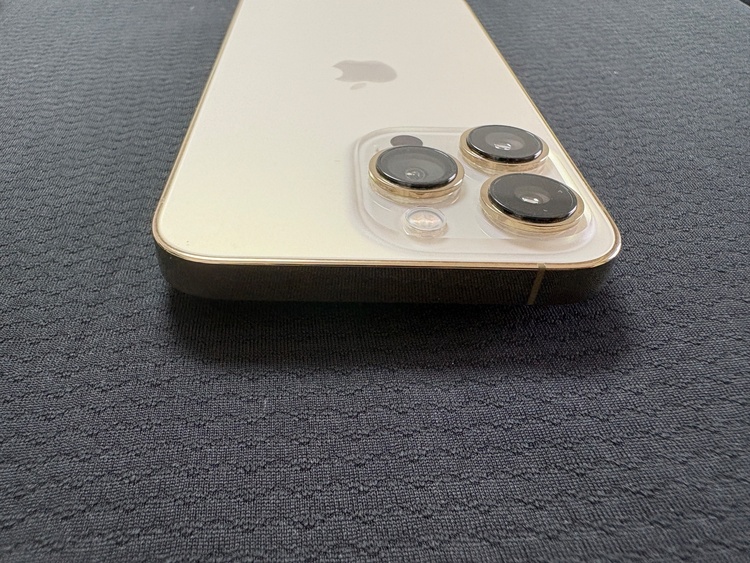 iPhone iPhone 13 Pro 256GB 楽天モバイル（スマホ）の商品画像 - 査定依頼日：2026年6月17日 - 最高査定価格：55,000円