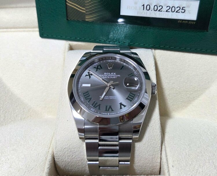 デイトジャスト41スムースオイスタースレートローマン（高級時計）の商品画像 - 査定依頼日：2026年3月23日 - 最高査定価格：2,000,000円