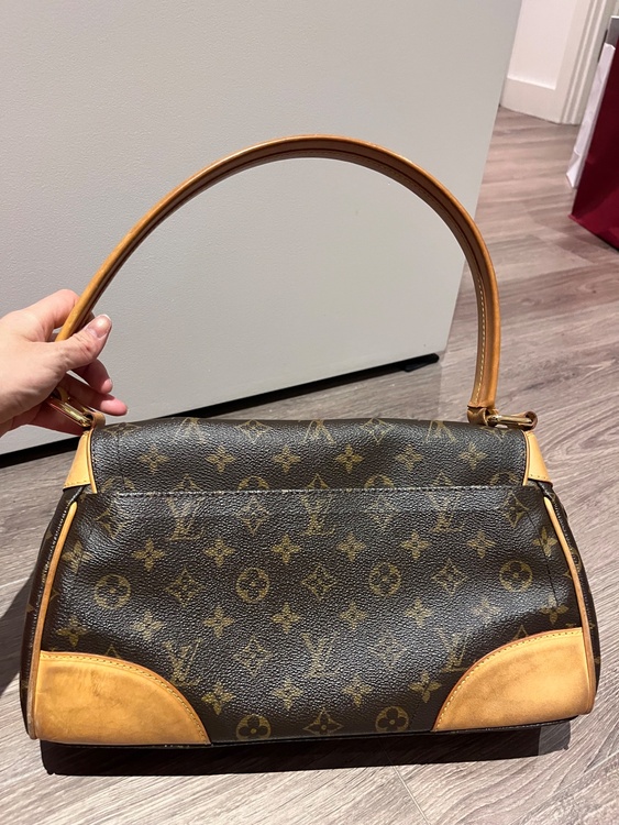 ビバリー（ブランドバッグ）の商品画像 - 査定依頼日：2026年3月2日 - 最高査定価格：125,000円