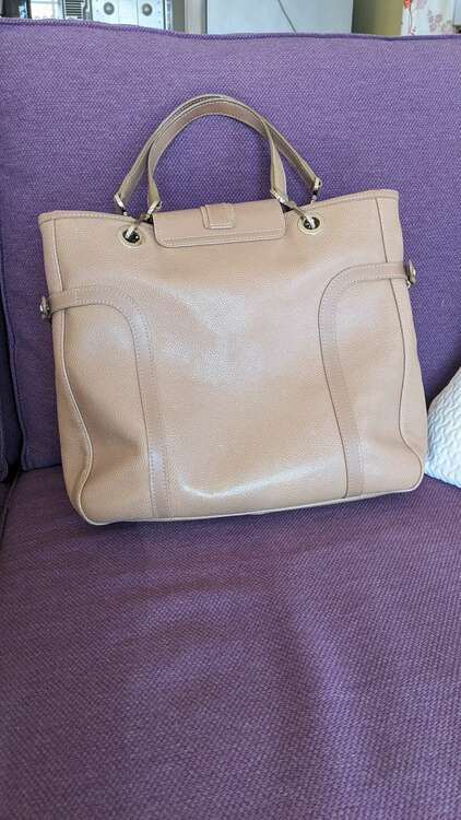 ロンシャン、トートバッグ（ブランドバッグ）の商品画像 - 査定依頼日：2025年1月16日 - 最高査定価格：2,000円