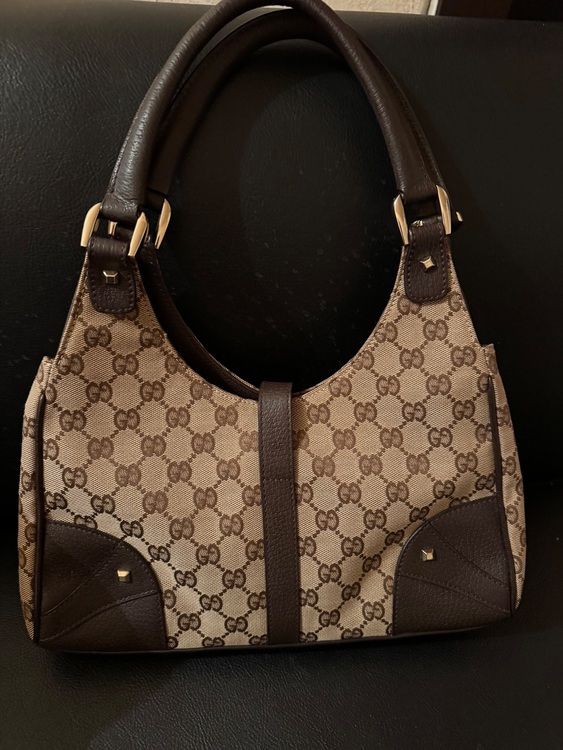 ハンドバッグ（ブランドバッグ）の商品画像 - 査定依頼日：2025年10月10日 - 最高査定価格：80,000円