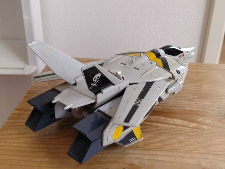 マクロス　超合金ロボット（その他のおもちゃ）の商品画像 - 査定依頼日：2025年1月20日 - 最高査定価格：2,000円