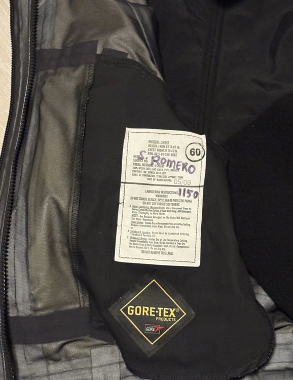 US NAVY ECWCS GEN2 NWU GORE-TEX フリース付き（古着・ファッション）の商品画像 - 査定依頼日：2026年5月6日 - 最高査定価格：3,500円