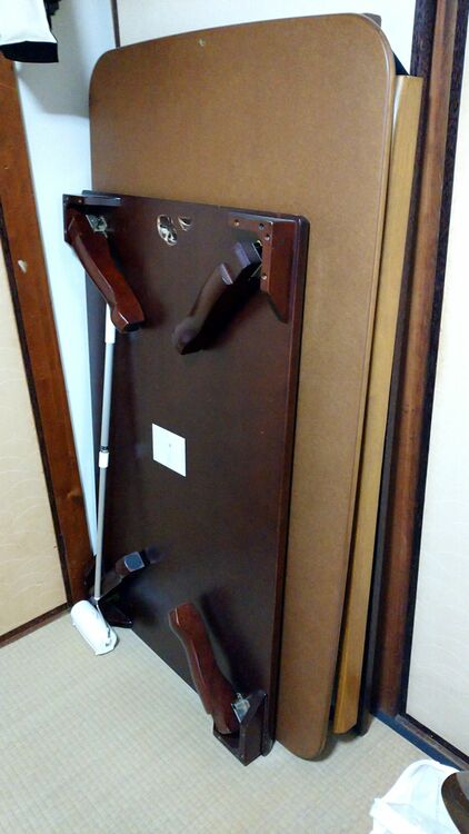 テーブル（家具・寝具）の商品画像 - 査定依頼日：2025年10月25日 - 最高査定価格：3,000円