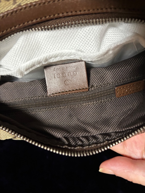 GUCCIショルダーバッグ（ブランドバッグ）の商品画像 - 査定依頼日：2026年8月31日 - 最高査定価格：100,000円