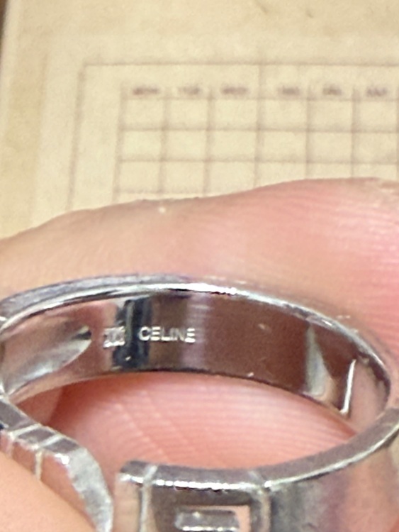 CELINE 指輪石付き（金・貴金属）の商品画像 - 査定依頼日：2025年11月14日 - 最高査定価格：55,000円