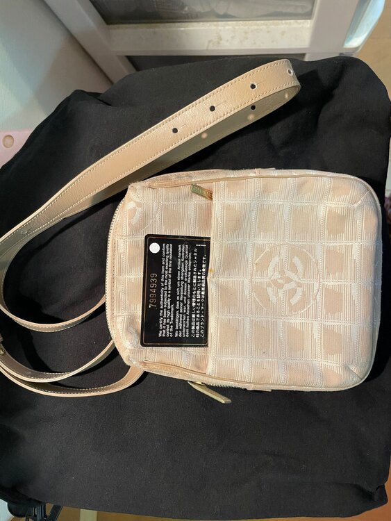 シャネル カンボンライン （ブランドバッグ）の商品画像 - 査定依頼日：2024年11月16日 - 最高査定価格：30,000円