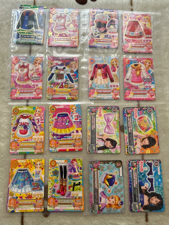 旧アイカツカード（トレカ）の商品画像 - 査定依頼日：2025年6月14日 - 最高査定価格：500円