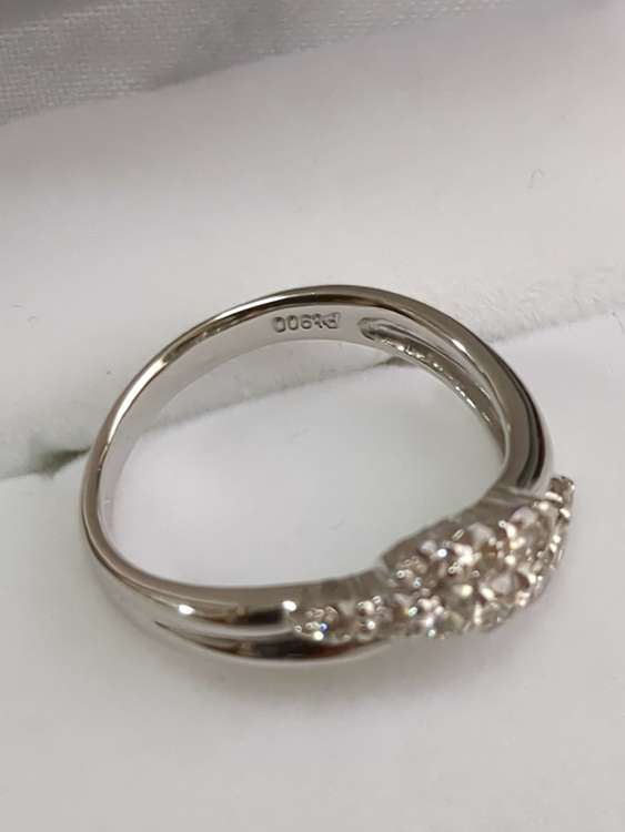 Pt900 0.50ct ダイヤリング　４㌘（金・貴金属）の商品画像 - 査定依頼日：2023年7月18日 - 最高査定価格：21,000円