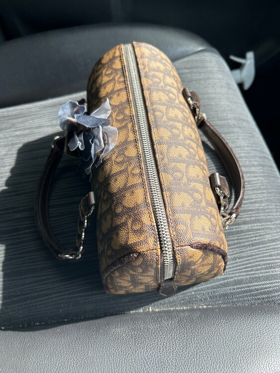 ディオール  （ブランドバッグ）の商品画像 - 査定依頼日：2025年4月22日 - 最高査定価格：80,000円