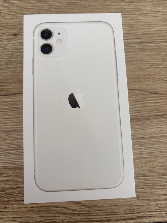 iPhone11（スマホ）の商品画像 - 査定依頼日：2026年6月14日 - 最高査定価格：20,500円