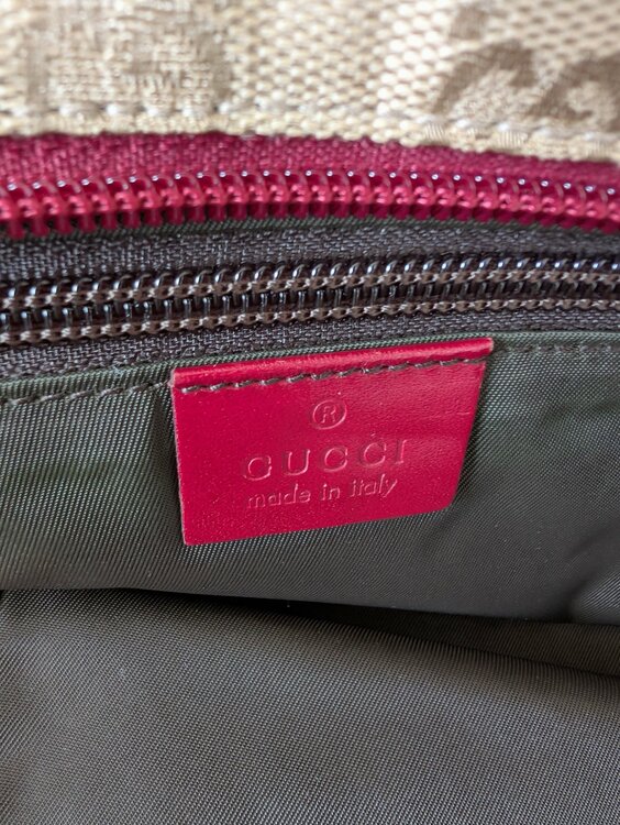 GUCCI　鞄（ブランドバッグ）の商品画像 - 査定依頼日：2026年5月2日 - 最高査定価格：40,000円