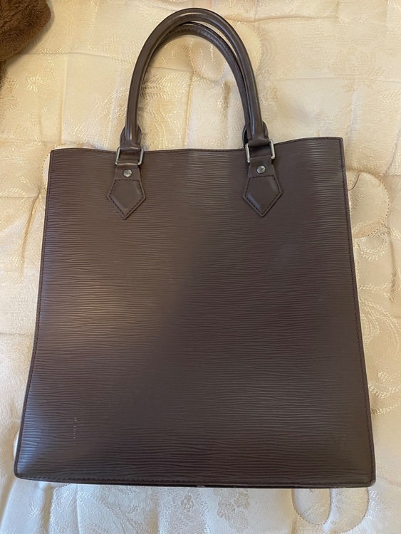 サックプラ（エピ、モカブラウン色）（ブランドバッグ）の商品画像 - 査定依頼日：2025年11月16日 - 最高査定価格：30,000円