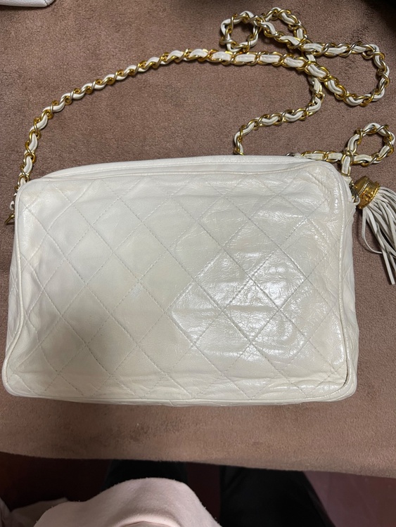フリンジチェーンショルダー　白（ブランドバッグ）の商品画像 - 査定依頼日：2026年1月23日 - 最高査定価格：49,500円