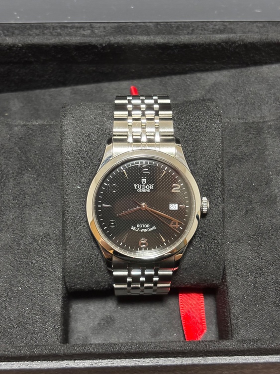 TUDOR　チューダー　チュードル　39mm　M91550-0002（高級時計）の商品画像 - 査定依頼日：2026年7月29日 - 最高査定価格：212,500円