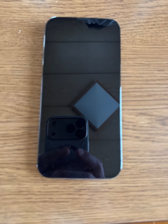 iPhone iPhone 13 Pro Max 128GB SIMフリー（スマホ）の商品画像 - 査定依頼日：2026年6月28日 - 最高査定価格：60,000円