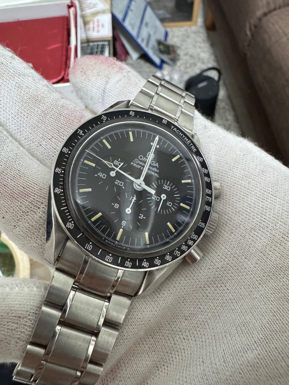 オメガ スピードマスター 3570.5（高級時計）の商品画像 - 査定依頼日：2025年10月19日 - 最高査定価格：600,000円