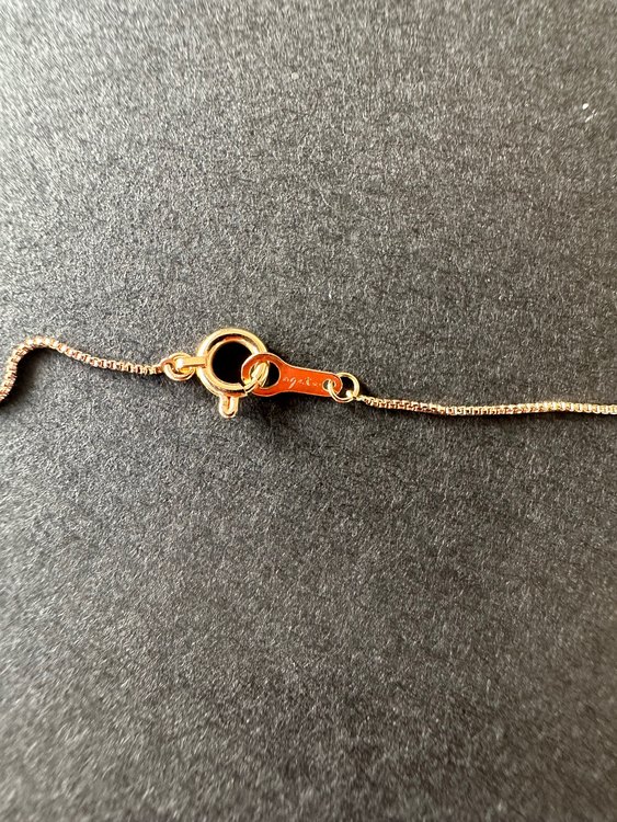 agete アガット　K18ダイヤモンドネックレス（金・貴金属）の商品画像 - 査定依頼日：2023年9月21日 - 最高査定価格：20,000円