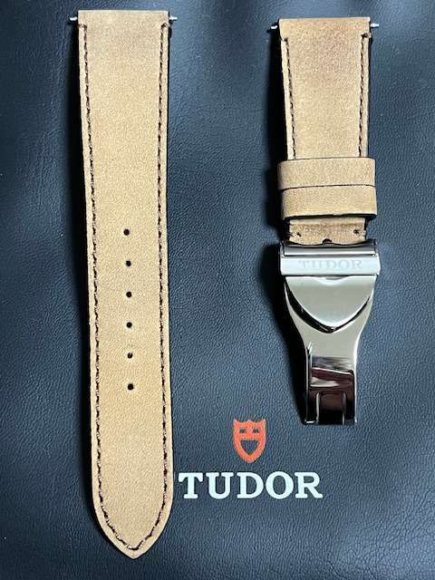 チューダー ブラックベイ 79350（高級時計）の商品画像 - 査定依頼日：2025年2月7日 - 最高査定価格：420,000円