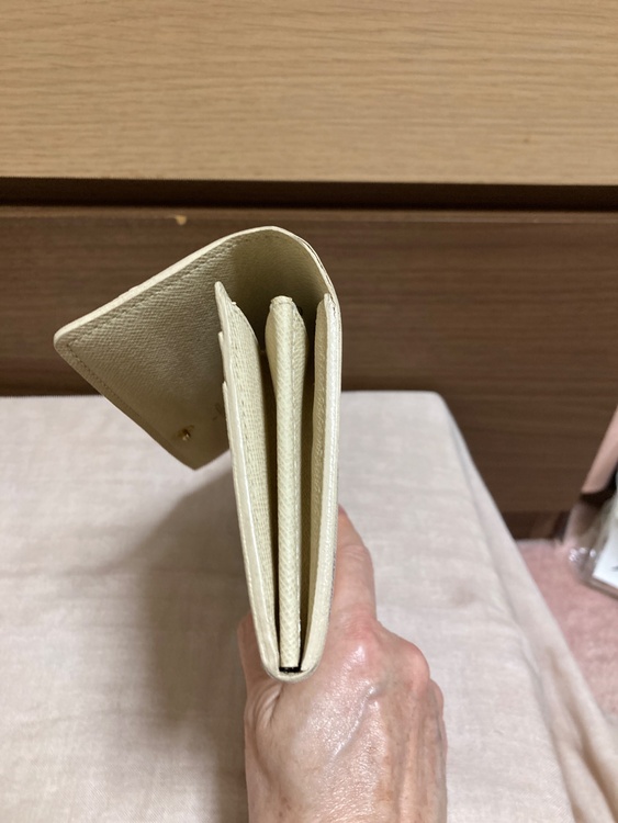 ダミエ アズール ポルトフォイユ サラ（ブランド財布・小物）の商品画像 - 査定依頼日：2026年6月22日 - 最高査定価格：15,000円