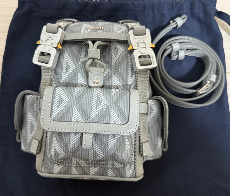 ミニバックパック（ブランドバッグ）の商品画像 - 査定依頼日：2025年11月14日 - 最高査定価格：240,000円