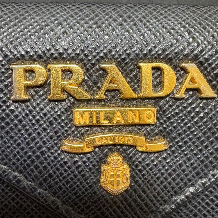 プラダ  （ブランドバッグ）の商品画像 - 査定依頼日：2025年10月26日 - 最高査定価格：30,000円