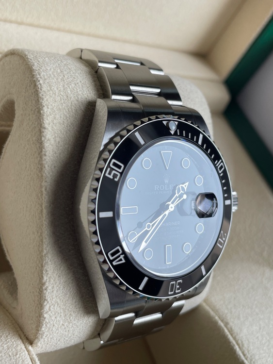 ロレックス サブマリーナー 126110LNL（高級時計）の商品画像 - 査定依頼日：2025年7月24日 - 最高査定価格：1,950,000円