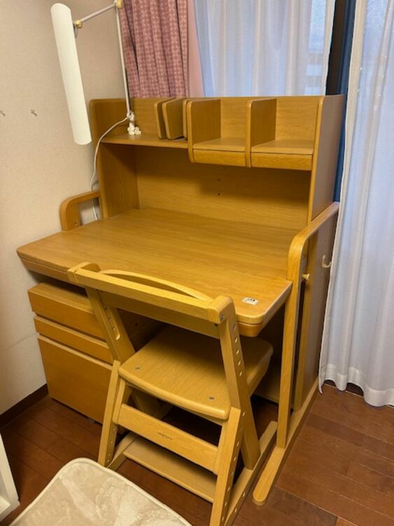 学習机（家具・寝具）の商品画像 - 査定依頼日：2025年9月23日 - 最高査定価格：3,000円