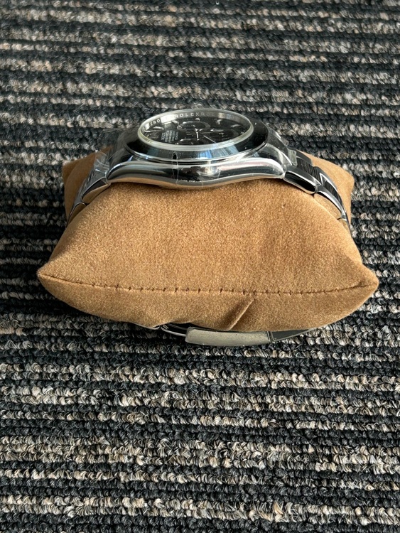 コスモグラフデイトナ（高級時計）の商品画像 - 査定依頼日：2025年6月30日 - 最高査定価格：3,800,000円