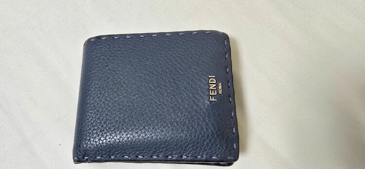 フェンディ  （ブランドバッグ）の商品画像 - 査定依頼日：2025年11月16日 - 最高査定価格：15,000円