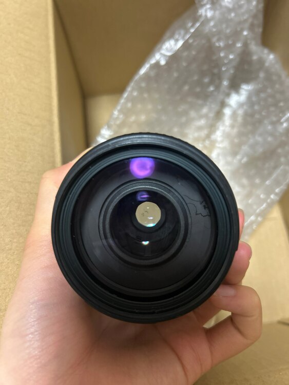 Nikon ズームレンズ NIKKOR 70-300mm f4-5.6 D（カメラ）の商品画像 - 査定依頼日：2025年5月30日 - 最高査定価格：100,000円