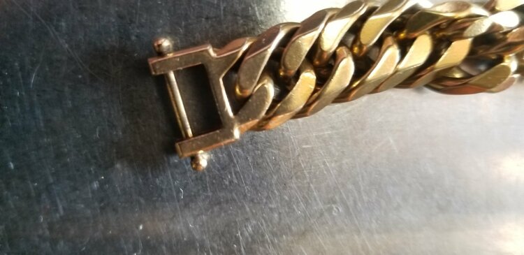 ブレスレット100g（金・貴金属）の商品画像 - 査定依頼日：2026年4月16日 - 最高査定価格：2,020,000円