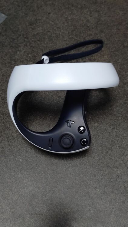 PlayStationVR２　CFI-ZVR1（ゲーム機本体・ゲームソフト）の商品画像 - 査定依頼日：2025年10月19日 - 最高査定価格：24,100円