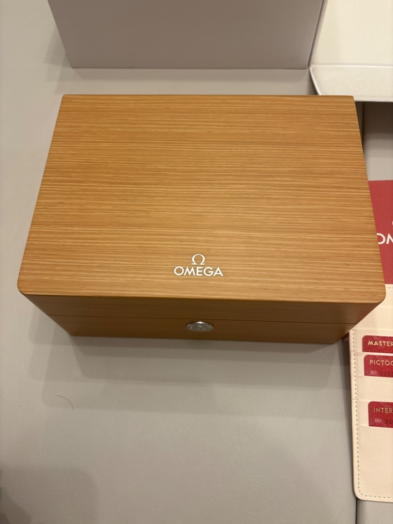 Seamaster Diver 300M （高級時計）の商品画像 - 査定依頼日：2026年4月2日 - 最高査定価格：680,000円