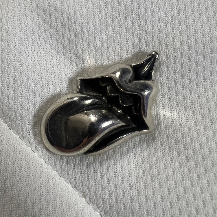 クロムハーツ　LIPSTONGUE CHARM リップアンドタンチャーム（金・貴金属）の商品画像 - 査定依頼日：2026年2月15日 - 最高査定価格：100,000円