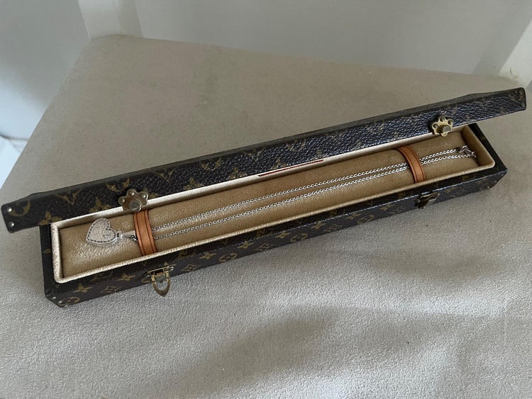 ホワイトゴールド（金・貴金属）の商品画像 - 査定依頼日：2025年12月20日 - 最高査定価格：200,000円