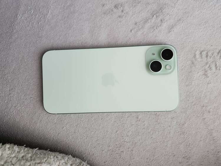 iPhone 15 Plus 128GB au（スマホ）の商品画像 - 査定依頼日：2025年2月27日 - 最高査定価格：91,000円