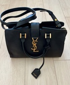 イブサンローラン  （ブランドバッグ）の商品画像 - 査定依頼日：2026年3月24日 - 最高査定価格：123,000円