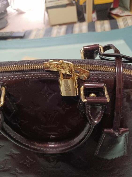 ルイヴィトン アルマ （ブランドバッグ）の商品画像 - 査定依頼日：2025年10月13日 - 最高査定価格：65,000円