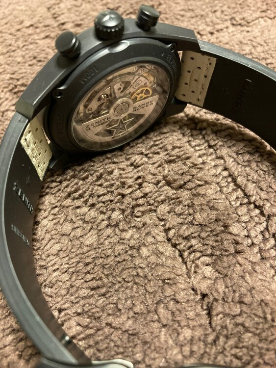 ゼニス エルプリメロ 20.2040.2（高級時計）の商品画像 - 査定依頼日：2025年4月23日 - 最高査定価格：440,000円