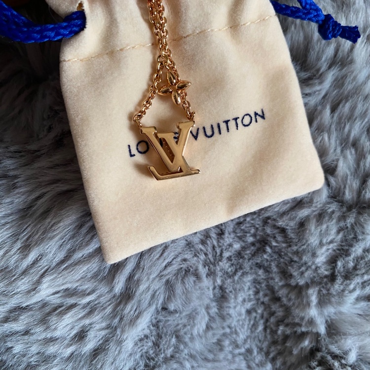 ルイヴィトン　コリエ　LVアイコニックネックレス（宝石）の商品画像 - 査定依頼日：2025年12月12日 - 最高査定価格：45,000円