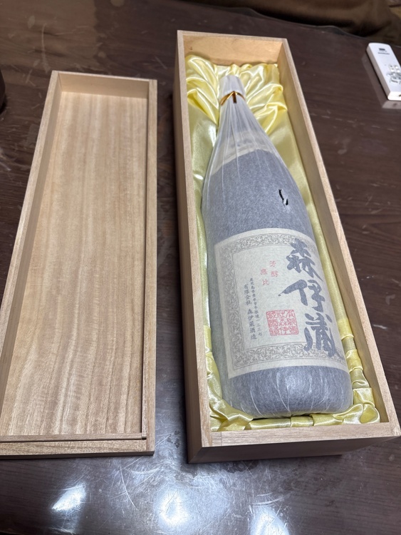 焼酎 森伊蔵 （お酒）の商品画像 - 査定依頼日：2026年2月18日 - 最高査定価格：100,000円