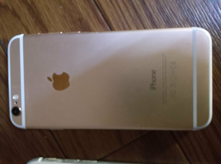 スマホ2台（スマホ）の商品画像 - 査定依頼日：2026年4月20日 - 最高査定価格：15,000円