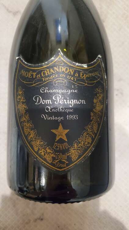 ドン・ペリニヨン　エノテーク（お酒）の商品画像 - 査定依頼日：2025年4月21日 - 最高査定価格：60,000円